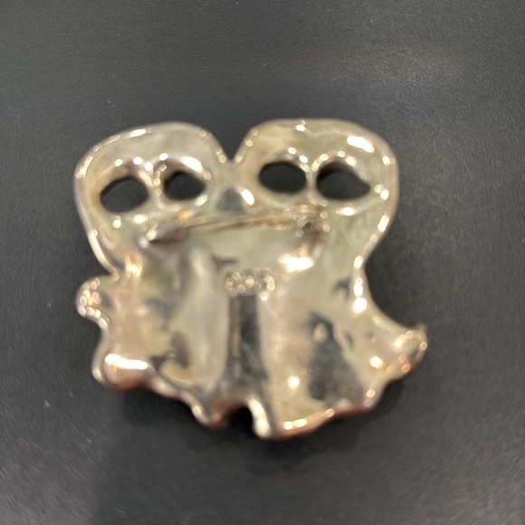 Silver and Gold Drama Mask Brooch - Picture 2 of 4